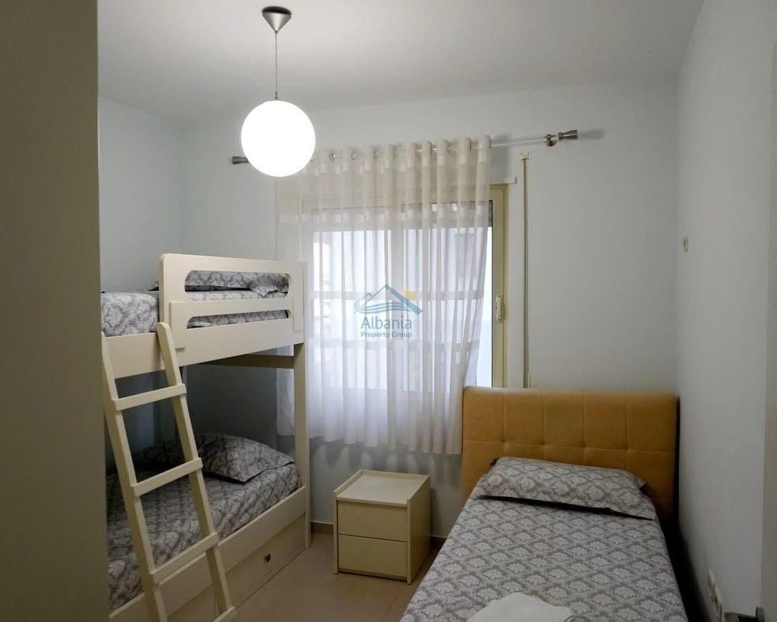 Апартаменты с двумя спальнями и видом на море в аренду во Влёре, Албания